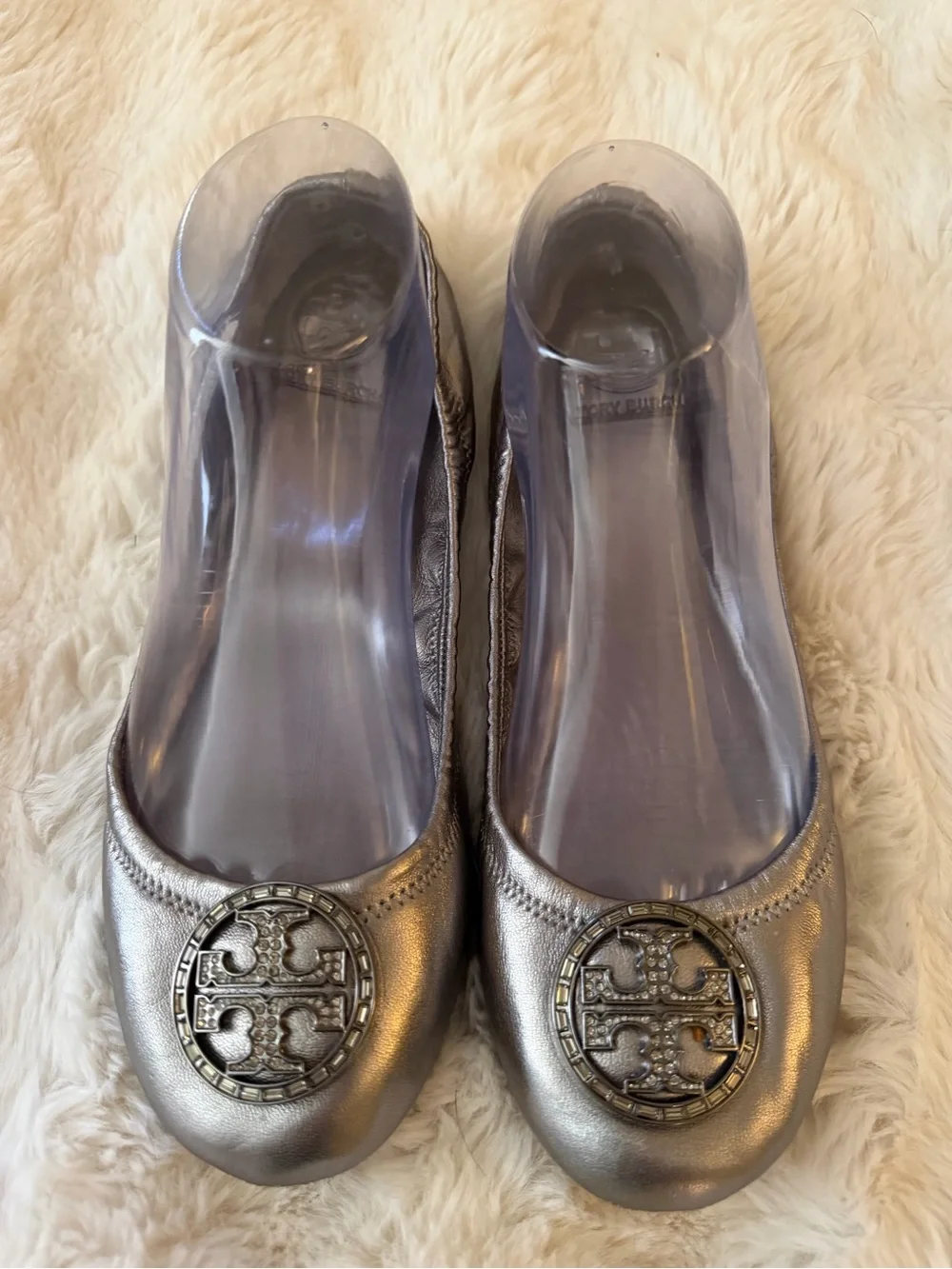 Tory Burch sz 9 great condition gun Metallic Silver Ballet Flats blinged TB logo